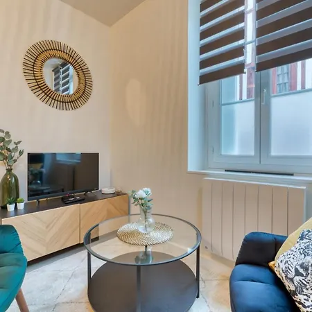 Ceylan Bel F2 A Apartment